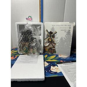 Department 56 New England Village Nantucket Tulips and Garden 4050954